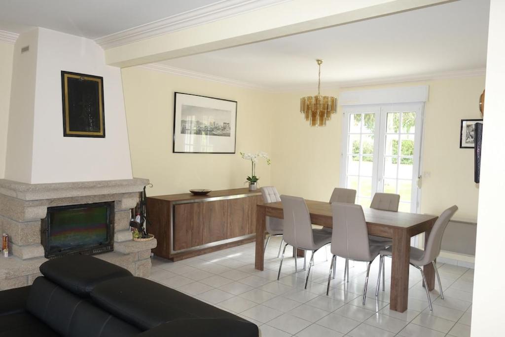 Spacieuse Maison Typique Pour 10 Personnes Vue Mer Plage A 10 Minutes A Pied- Ideale Pour Des Vacances Ou Un Weekend En Famille Ou Entre Amis Étables Exterior foto